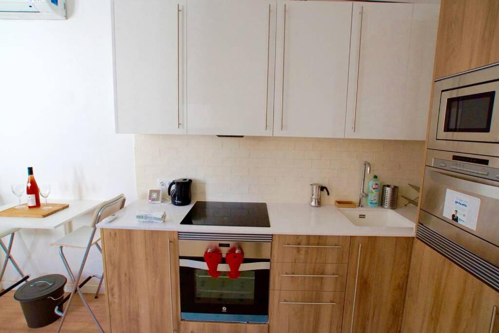 Lovely Flat Fira Mwc L'Hospitalet de Llobregat Exteriör bild